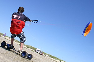 Kite LandBoarding with the Riot